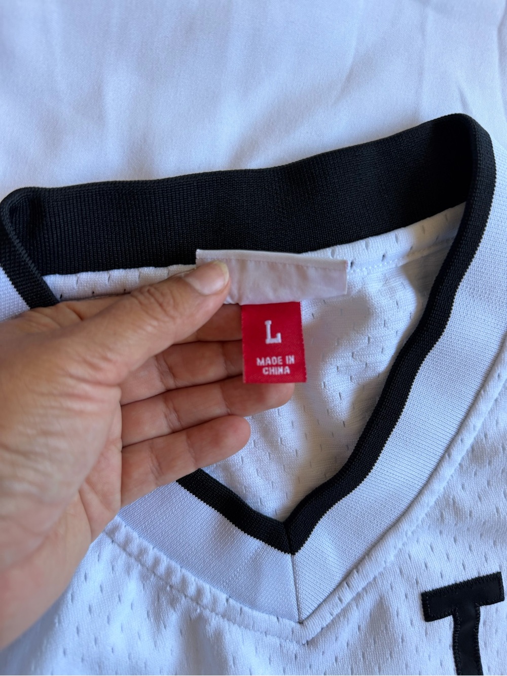 Los Angeles Dodgers Mitchell & Ness White/Black Mesh V-Neck Jersey - Picture 4 of 10